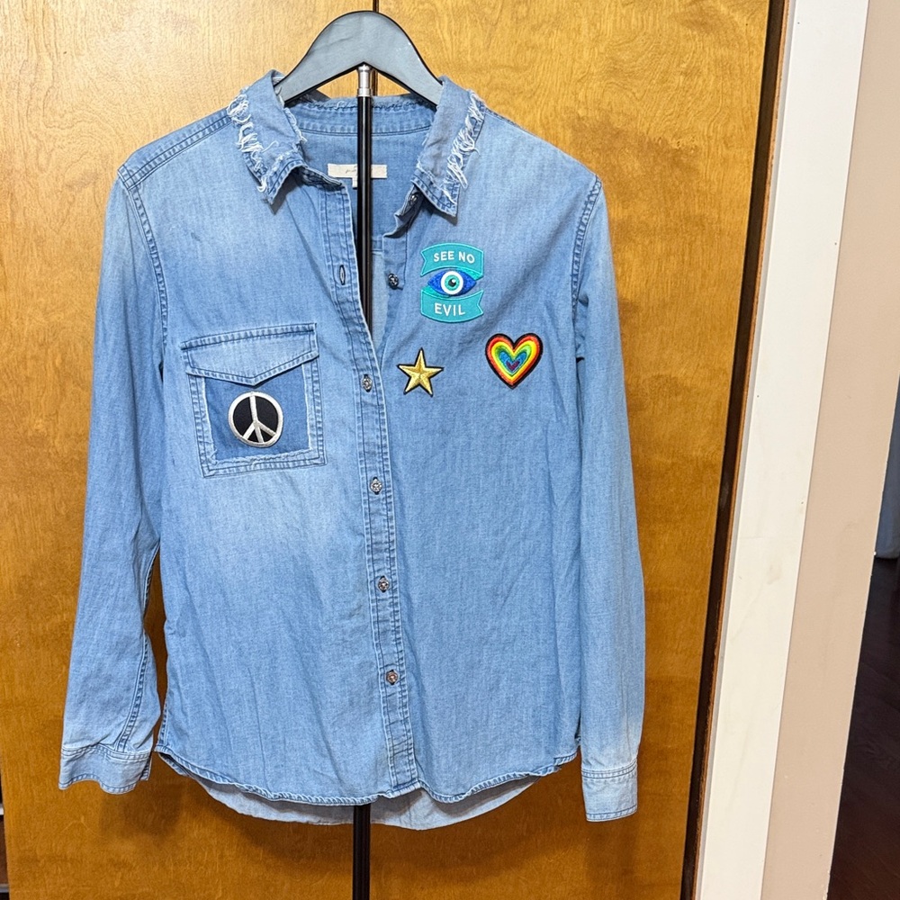 7 For All Mankind Blue Denim Shirt with Patches. Large